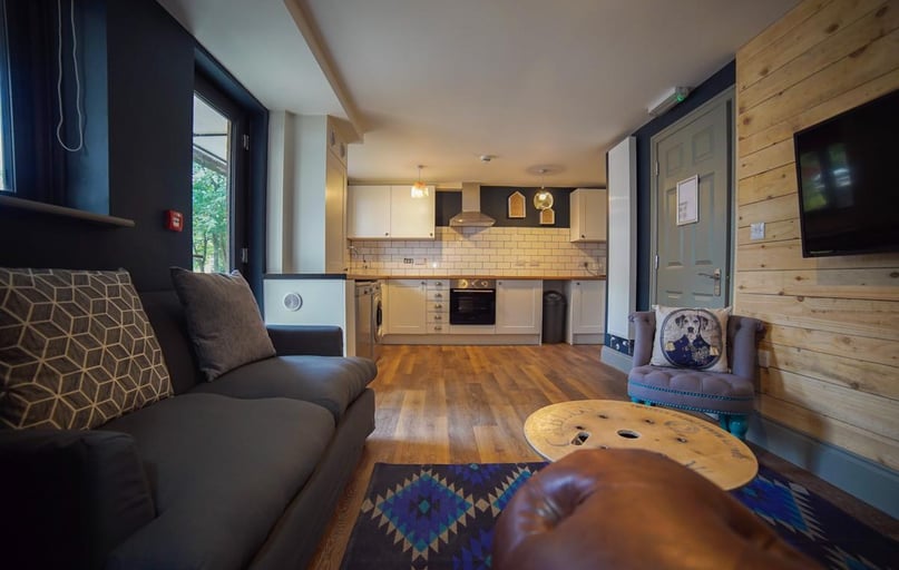 Shire Oak Road, Headingley, Leeds - Image 1